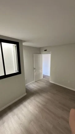 Imagem Sobrado Alto Padrão - Santa Regina Camboriú