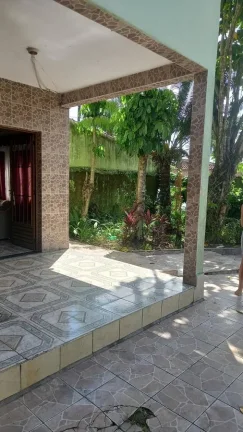 Imagem Casa para Venda em Itanhaém, Loty, 3 dormitórios, 1 suíte, 1 banheiro, 4 vagas