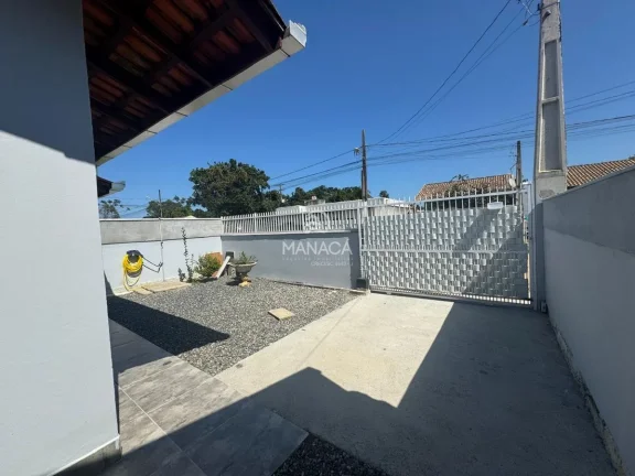 Imagem Casa 2 quartos sendo 1 Suíte e Sala bem Ampla