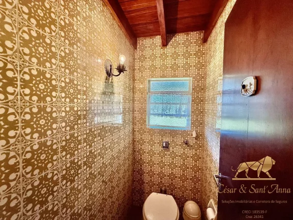 Imagem Linda Casa a venda em área arborizada em Campos do Jordão