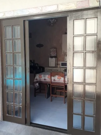 Imagem Casa para Venda em Peruíbe, Centro, 5 dormitórios, 4 suítes, 2 banheiros, 7 vagas
