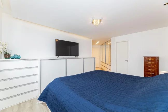 Imagem APARTAMENTO 3 QUARTOS NO BATEL 180,31m²