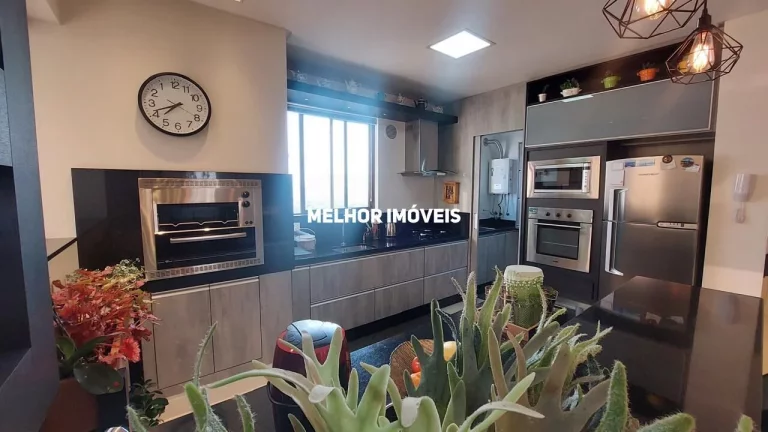 Imagem Apartamento a venda com 105 m² no Centro de Balneário Camboriú.