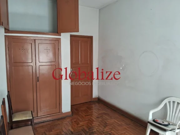 Imagem Amplo Sobrado em Santos no bairro da Aparecida próximo ao canal 5 por R$ 1.500.000,00