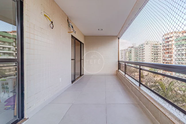 Imagem APARTAMENTO REFORMADO com 3 QUARTOS no CONDOMÍNIO GRAND PRIX - Barra Olímpica