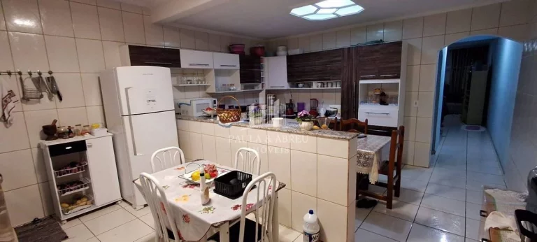 Imagem Sobrado de 3 Quartos, sendo 1 Suíte, 2 Vagas, Financia, Sóton, Área de Lazer com Churrasqueira no Jardim Mauá-SP