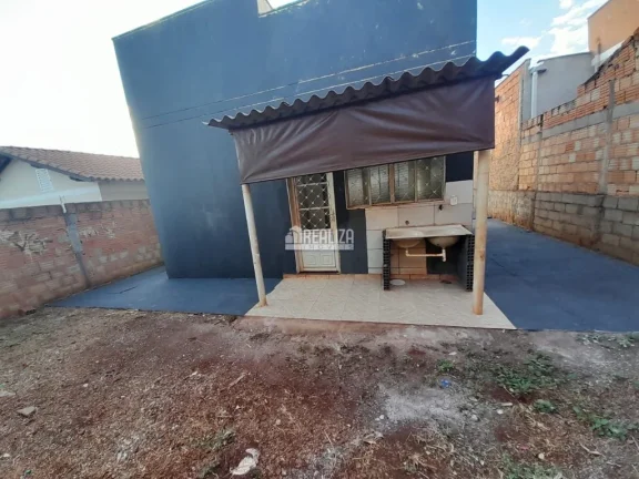 Imagem Vende-se casa com dois quartos no Bairro Monte Castelo- Igarapava/SP