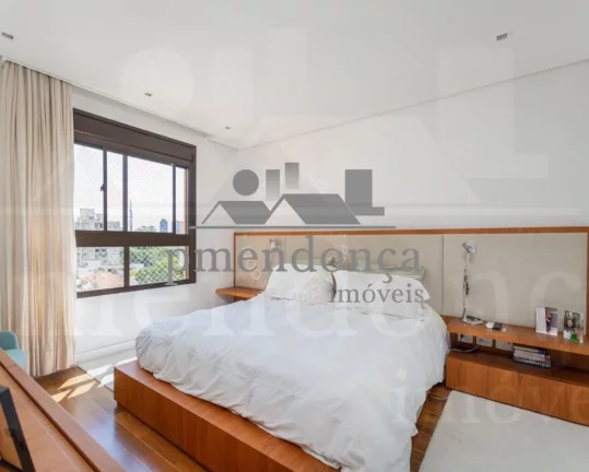 Imagem Cobertura Duplex com 4 quartos sendo 3 suI­tes e 6 vagas, 534m2