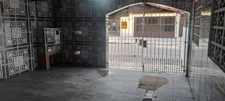 Imagem CASA COM 53 m² - MARACANÃ - PRAIA GRANDE SP