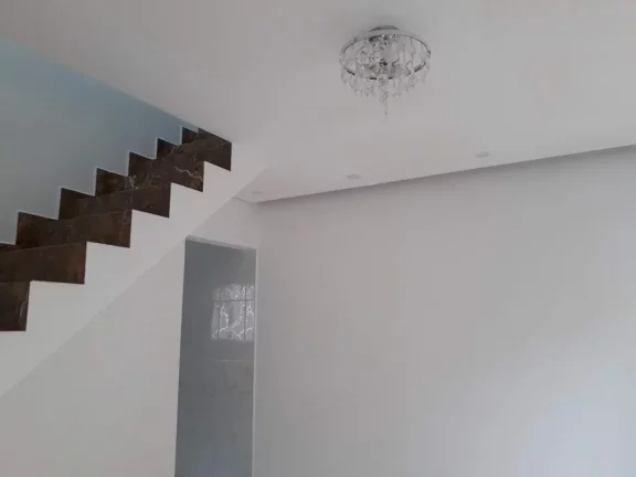 Imagem Sobrado com 2 dormitórios à venda, 71 m² por R$ 246.000,00 - Vila Figueira - Suzano/SP