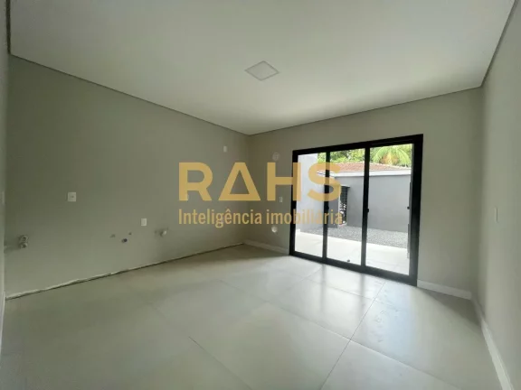 Imagem Ótimo sobrado geminado com 1 suíte mais 2 quartos a venda no bairro Bom Retiro em Joinville. Conta...