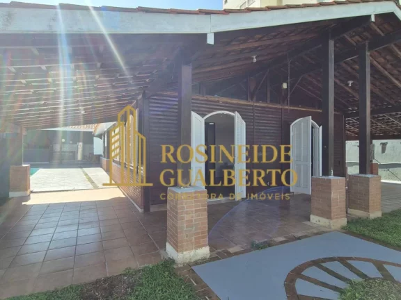 Imagem Casa 3 Dormitórios à venda no bairro Indaiá, Bairro nobre de Caraguatatuba
