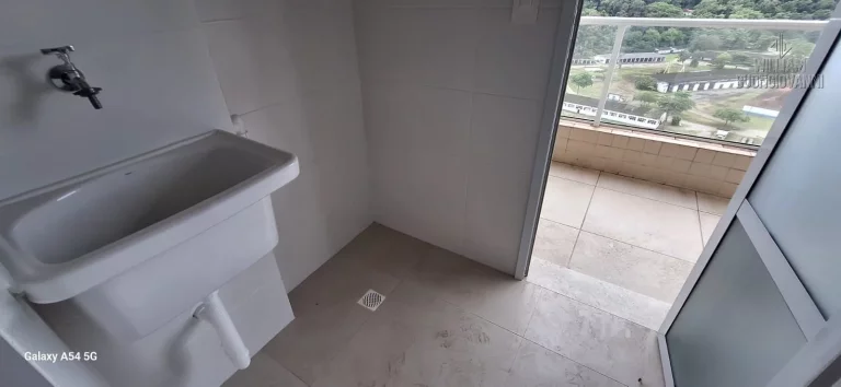 Imagem Apartamento 2 dormitórios sendo 1 suíte no Canto do Forte R$ 500 mil