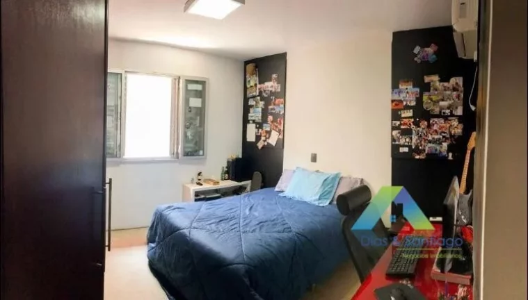 Imagem Linda casa a 10 minutos da estação do metro Conceição com 3 dormitórios,2 vagas área gourmet, localização privilegiada excelente valor!