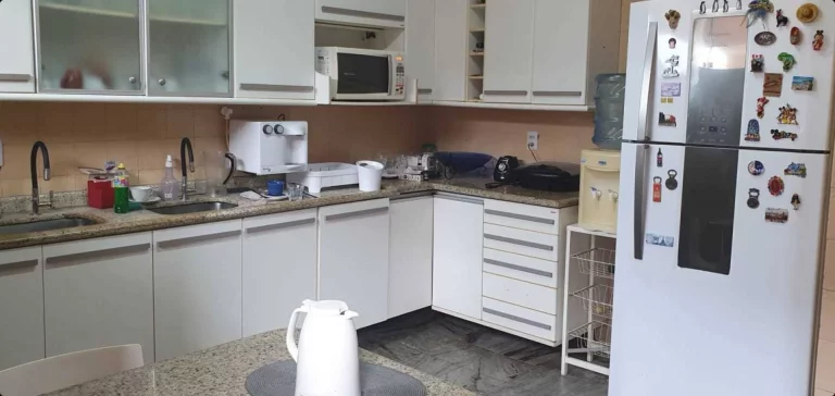Imagem Casa à venda em rua pública no bairro Coroa do Meio