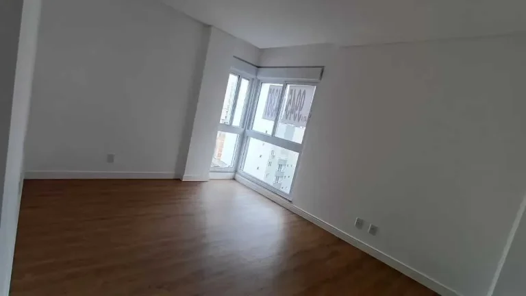 Imagem Apartamento com 3 dormitórios sendo 3 suítes e 2 vagas de garagem em Balneário Camboriú/SC