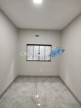 Imagem Imperdível! Casa à venda em Rio Verde-GO, Residencial Gameleira 3 quartos, 1 suíte, 1 sala, 2 vagas de garagem, 103m².