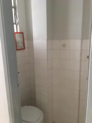 Imagem Vende-se apartamento no Centro com vista privilegiada para a praça 94m2