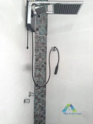 Imagem Casa de condomínio à venda com 180m², 3 quartos e 2 vagas