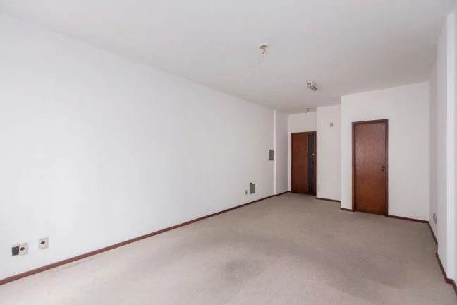 COMERCIAL COM VAGA DE GARAGEM