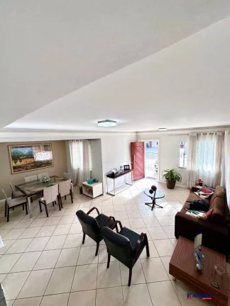 Imagem VENDO CASA DE 4 DORMITORIOS NO CONDOMÍNIO RESIDENCIAL VILA Di NAPOLLI