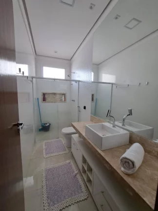 Imagem Linda casa no Condomínio Acapulco