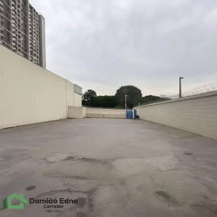 Imagem Aluga-se Galpão com Escritório e Pátio (1.400m²) – Lapa, SP