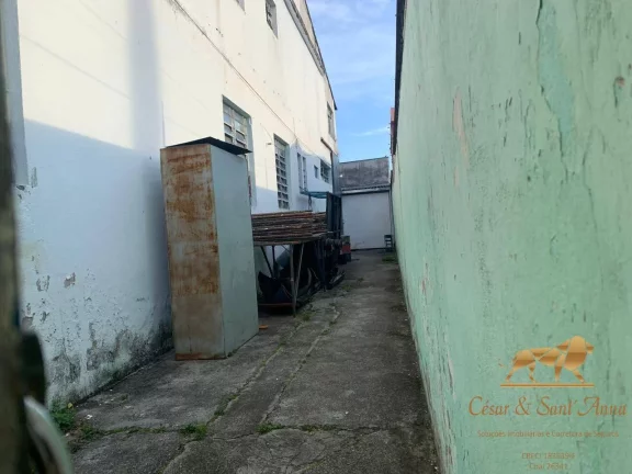 Imagem Excelente sobrado, com amplo espaço comercial na parte inferior em Taubaté