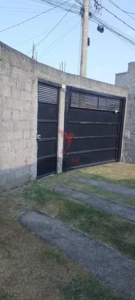 Imagem Casa com espaço externo com cobertura , garagem, em Guaratinguetá