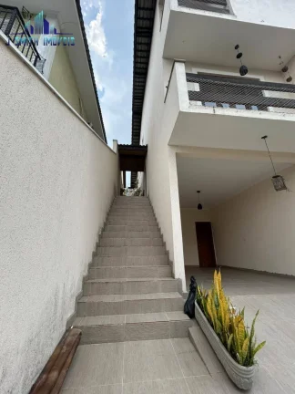 Imagem LINDO SOBRADO 3 DORMS (1 SUITE) , COND. FECHADO, BAIRRO PLANEJADO