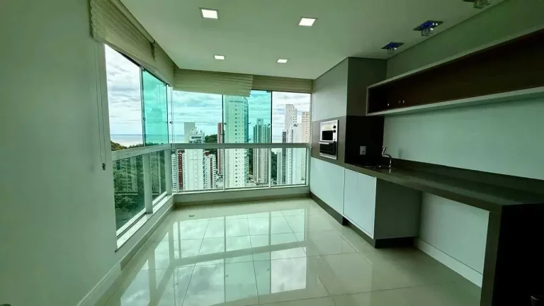 Imagem Apartamento mobiliado e Decorado com 3 suítes, 3 vagas na Barra Norte em Balneário Camboriú
