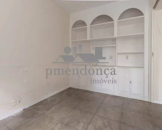 Imagem Apartamento em Higienópolis com 4 quartos (1 suí­te) e 1 vaga, 135 m²