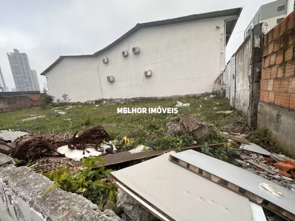 Imagem Terreno para Locação Anual Localizado no Centro de Balneário Camboriú - SC