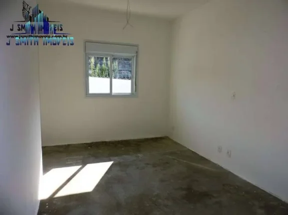 Imagem CASA ISOLADA, 170m², COM 3 SUÍTES. CONDOMÍNIO FECHADO NO JARDIM DA GLÓRIA.
