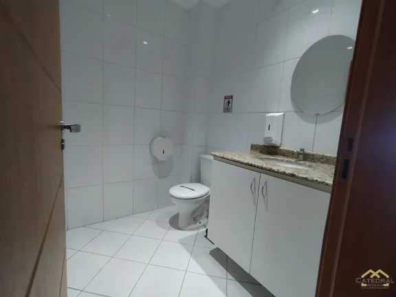 Imagem Salão Comercial com 300m² - Locação no Centro de Jundiaí