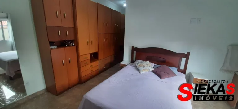 Imagem Imperdível! Casa à venda em São Paulo-SP, Itaquera, 4 quartos, 2 suítes, 2 salas, 3 banheiros, 3 vagas, 165m². Confira!