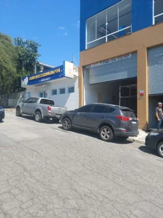 Imagem Salão para alugar, 95 m² por R$ 3.036,98/mês - Centro - Poá/SP
