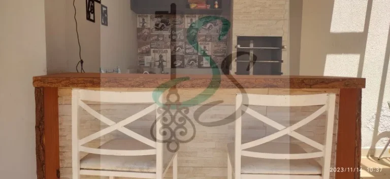 Imagem Venda de casa no Saltinho, Paulínia. Casa em condomínio fechado com 3 dormitórios com armários, sala, cozinha com armários, forno e cooktop, lavand