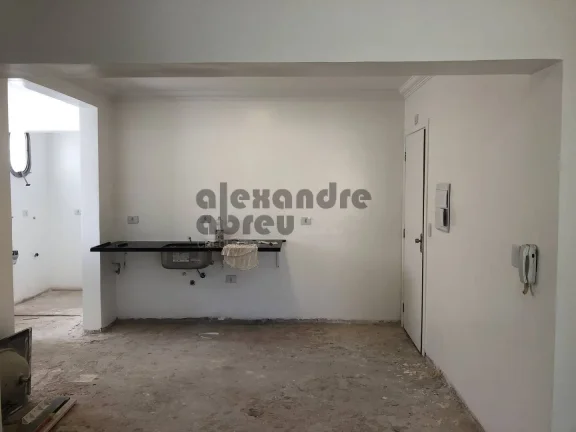 Imagem Apartamento reformado com 2 dormitórios em Moema à venda