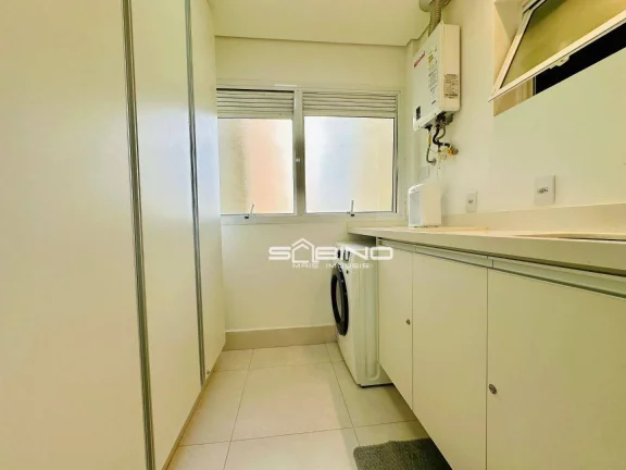 Imagem Aluguel anual na Riviera, Apartamento Pé na Areia, com 3 dormitórios 1 suíte, com 90m² de área útil, 2 vagas de garagem