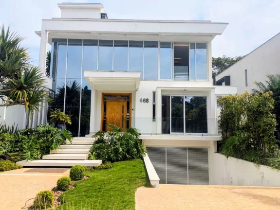 Imagem Imperdível! Casa de luxo à venda em Riviera de São Lourenço Módulo 19. 6 quartos, 6 suítes, 3 salas, 6 vagas, 476m². Venha conferir!