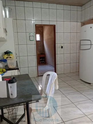 Imagem Casa térrea a venda R$ 270.000, bairro Presidente Dutra com 2 quartos sendo 1 suíte, 3 vagas de garagem em Ribeirão Preto - SP