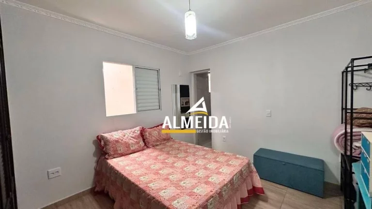 Imagem Casa com 3 dormitórios à venda, 200 m² por R$ 600.000,00 - Parque Universitário - Rio Claro/SP