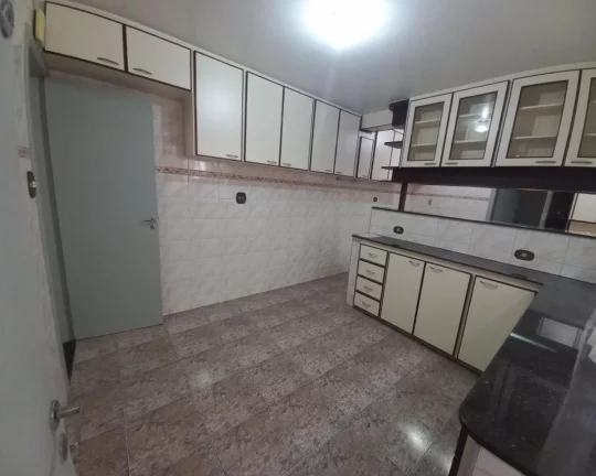 Imagem Vendo Sobrado no Butantã com 03dormitórios, 2 vaga.