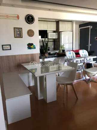 Imagem Apartamento de 75 m² em andar alto, com três quartos sendo uma suíte, sala para dois ambientes e ...