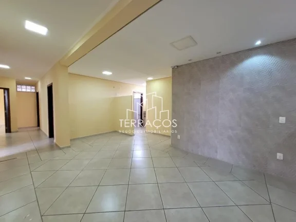 Imagem VENDE-SE PRÉDIO COMERCIAL 453m²AC - 12 VAGAS COBERTAS - PONTE SÃO JOÃO, JUNDIAÍ-SP