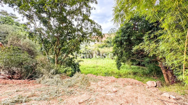 Imagem Terreno a venda com 2.078m² próximo à Estação Ambuitá em Itapevi, SP com 57 metros de frente por R$ 490 mil