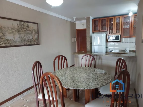 Imagem Ótimo apartamento com ampla planta e a poucos metros da praia !
