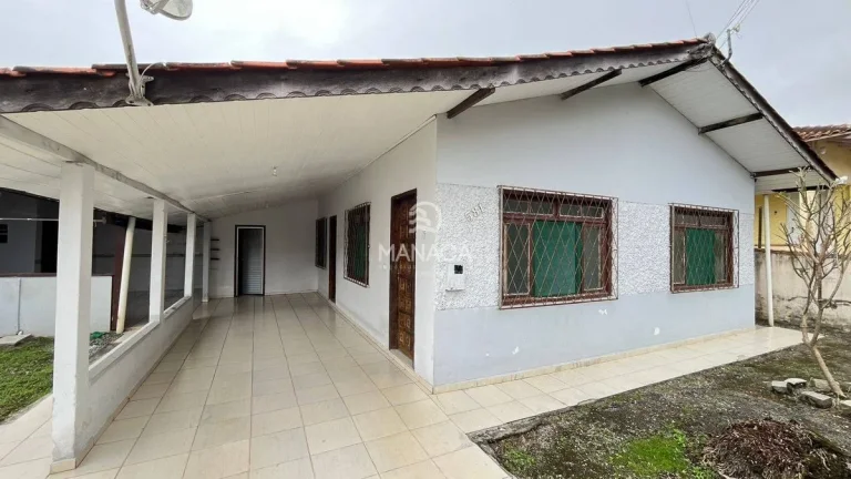 Imagem Casa ampla no Centro de Barra Velha — conforto e praticidade em um só lugar!