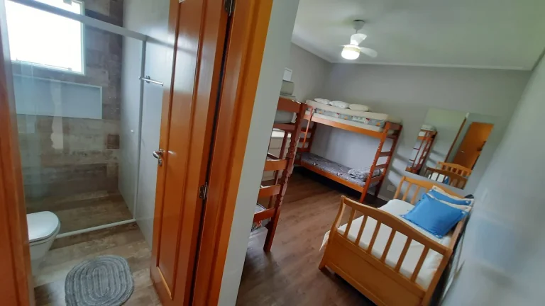 Imagem Casa alto padrão no condomínio Vila Real